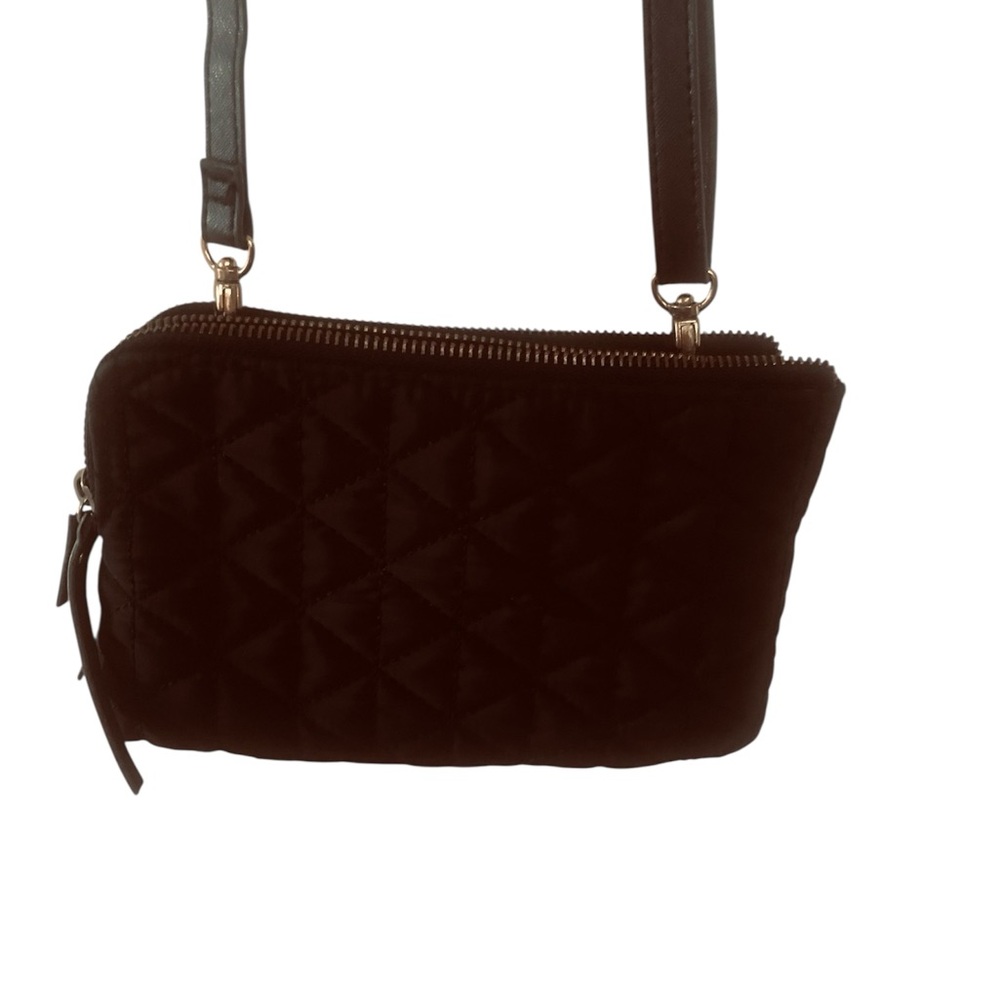 Nicole by Nicole Miller Black Quilted crossbody wallet with Gold Plaque Accent - Picture 6 of 7